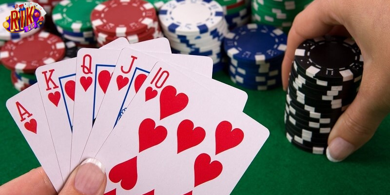 Thùng phá sảnh trong các trò chơi bài thông dụng